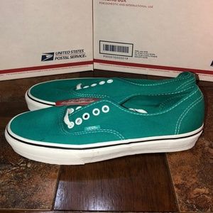 Vans Classic Authentic Men 8.5/Women 10